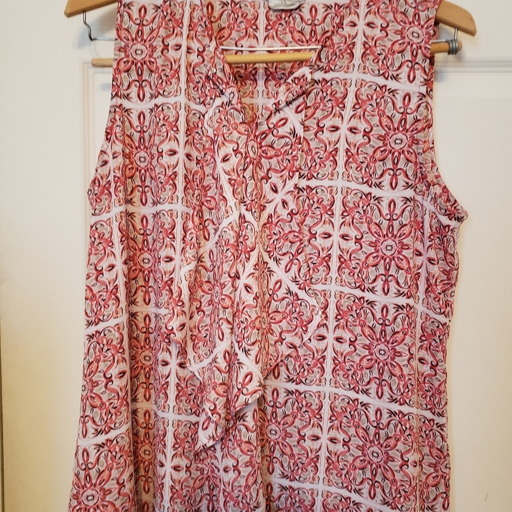 Vanhusen sleeveless top